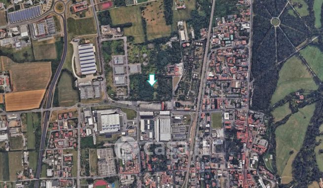 Terreno agricolo in commerciale in Via Raffaello Sanzio