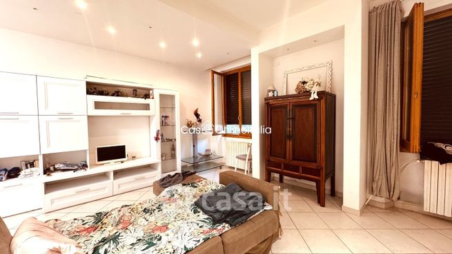Appartamento in residenziale in Via Serchio 5