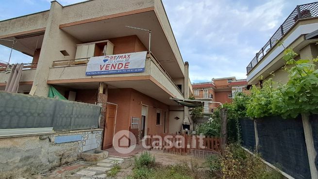 Casa indipendente in residenziale in Via della Fenice 32