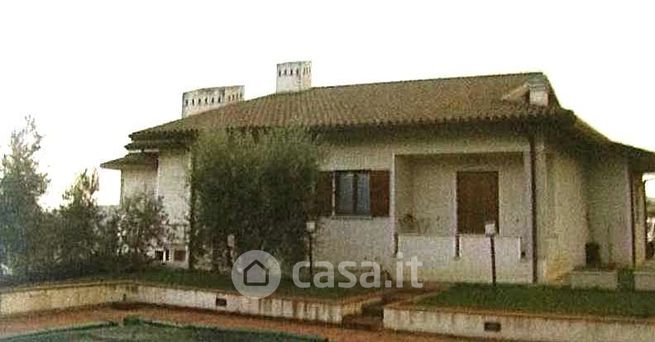 Villa in residenziale in Strada Collina del Sole 49