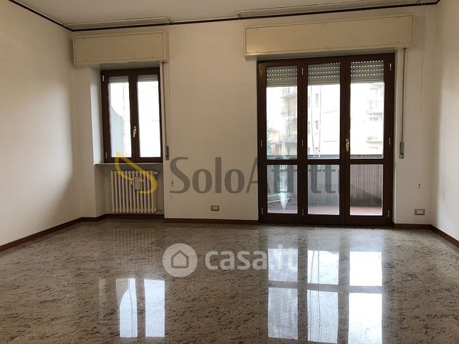 Appartamento in residenziale in Via Giovanni Ingrao 1