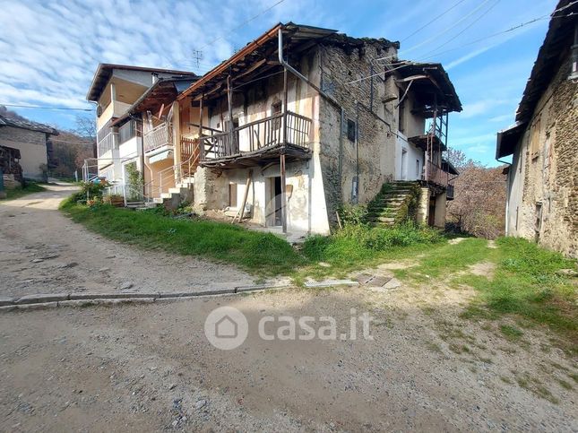 Rustico/casale in residenziale in Borgata Ravera 25