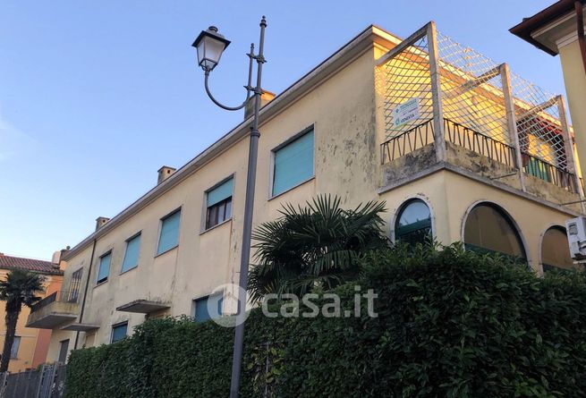 Appartamento in residenziale in Via Teatro 1