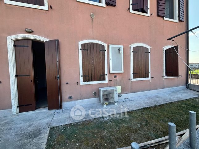 Appartamento in residenziale in Via Altichiero da Zevio