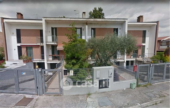 Villetta a schiera in residenziale in Via Chiesetta 2