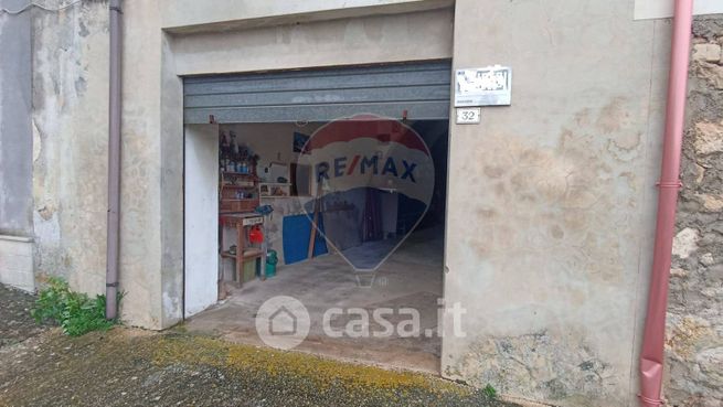 Garage/posto auto in residenziale in Borgo Fontana 34