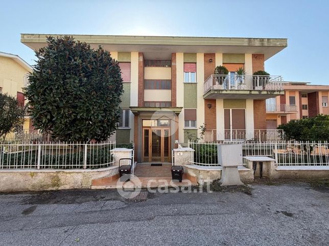 Appartamento in residenziale in Via Aurelia 6