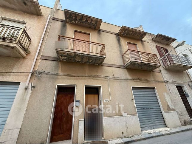 Casa indipendente in residenziale in 