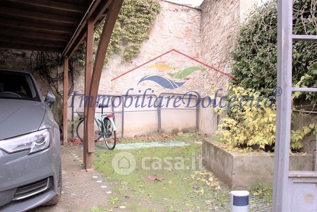 Box/posto auto in residenziale in Viale Giacomo Matteotti 13
