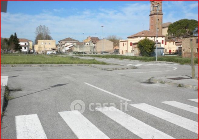 Terreno edificabile in residenziale in Via Ferruccio Parri