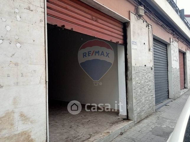 Box/posto auto in residenziale in Via Principe Nicola 184