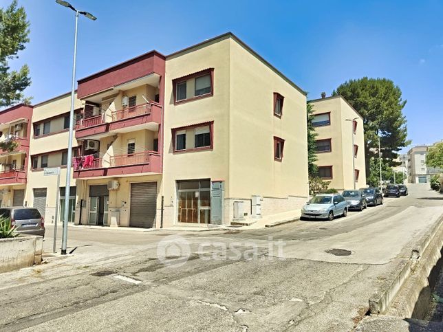 Box/posto auto in residenziale in Via Gaetano Salvemini