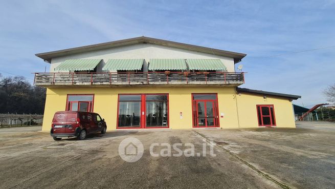 Terreno agricolo in commerciale in Via Campagnola 15
