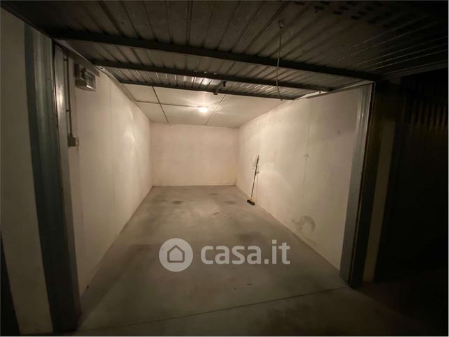 Garage/posto auto in residenziale in 