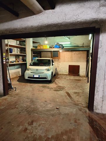 Garage/posto auto in residenziale in Via Val Pellice