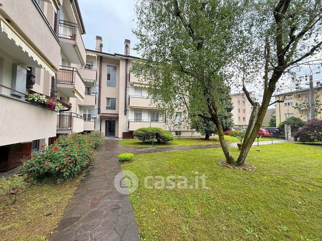 Appartamento in residenziale in Via Bartolomeo Colleoni 17