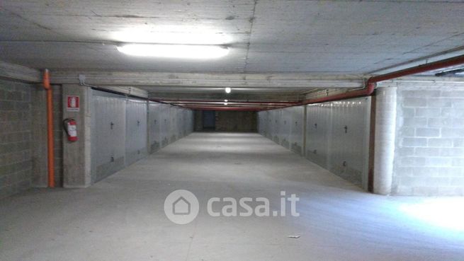 Garage/posto auto in residenziale in Via Sant'Evasio 6