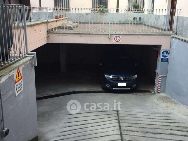 Box/posto auto in residenziale in Via Urbano Rattazzi 11