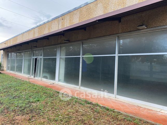 Capannone in commerciale in Via dei Materassai 13