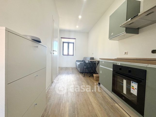Appartamento in residenziale in Piazza Durini Conte 9