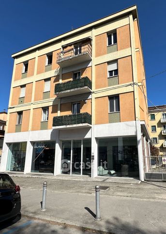 Appartamento in residenziale in Viale Tanara Faustino 15