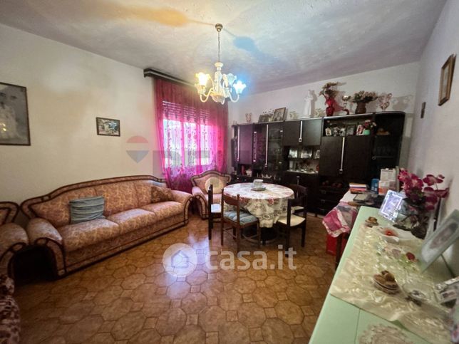 Casa indipendente in residenziale in Via Giovanni Lanza 98