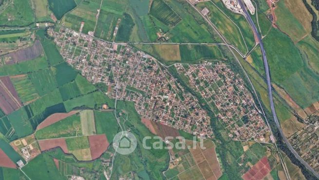 Terreno agricolo in commerciale in Via G. Martucci