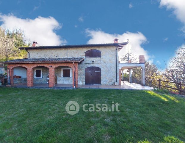 Villa in residenziale in 