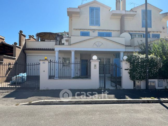 Villa in residenziale in Via Aldo Moro