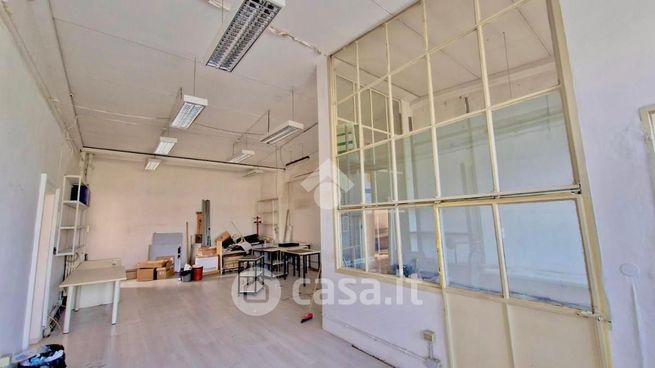 Ufficio in commerciale in Via Libertà 21