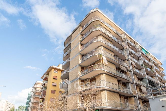 Appartamento in residenziale in Via Statilio Ottato