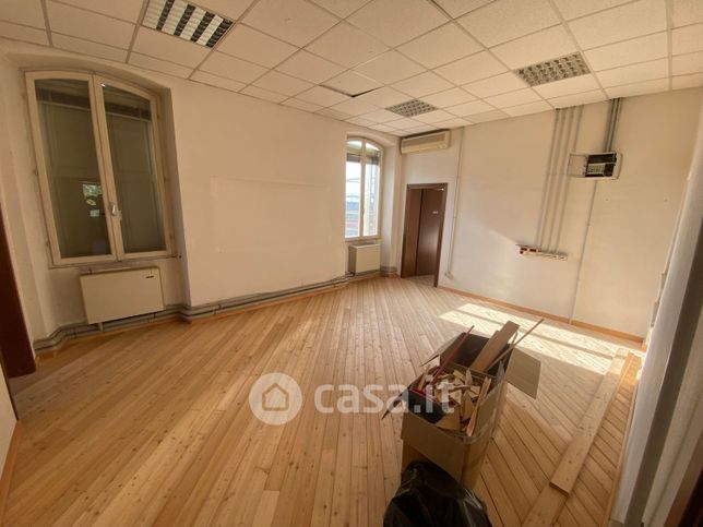 Ufficio in commerciale in Piazza del Popolo 56