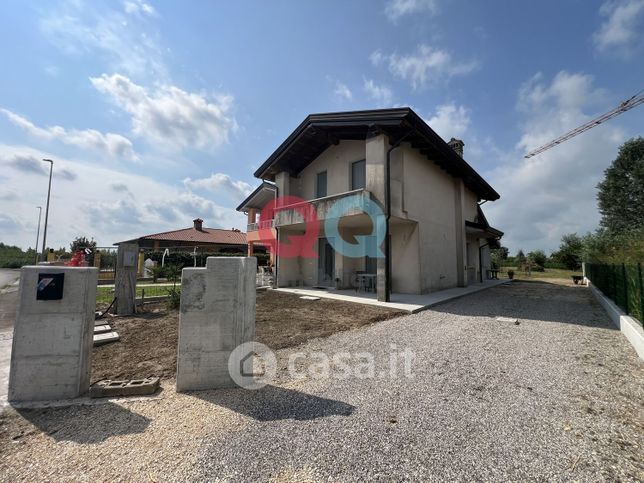 Villetta a schiera in residenziale in Via del Sassello 33