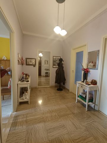 Appartamento in residenziale in Via VenarÃ¬a 71