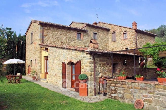 Rustico/casale in residenziale in 