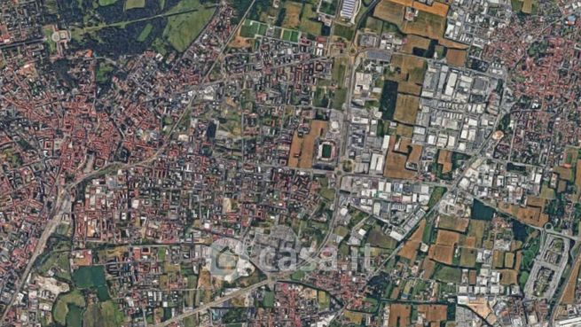 Terreno agricolo in commerciale in Via Don Attilio Valentini