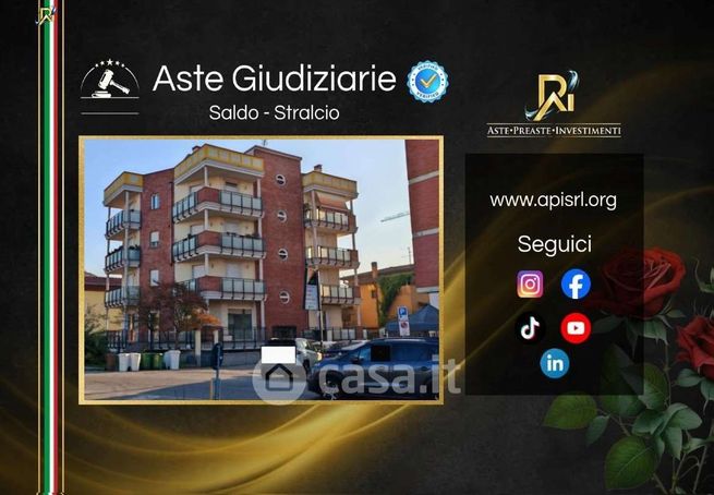 Appartamento in residenziale in Via Giacomo Leopardi 1