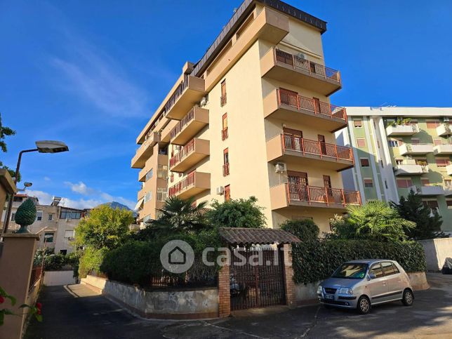 Appartamento in residenziale in Via Badia 52