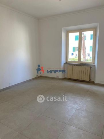 Appartamento in residenziale in Via Elisabetta De Sortis