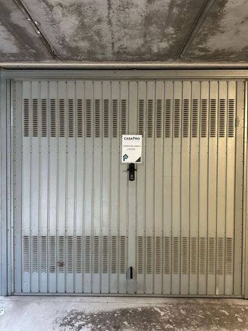 Box/posto auto in residenziale in