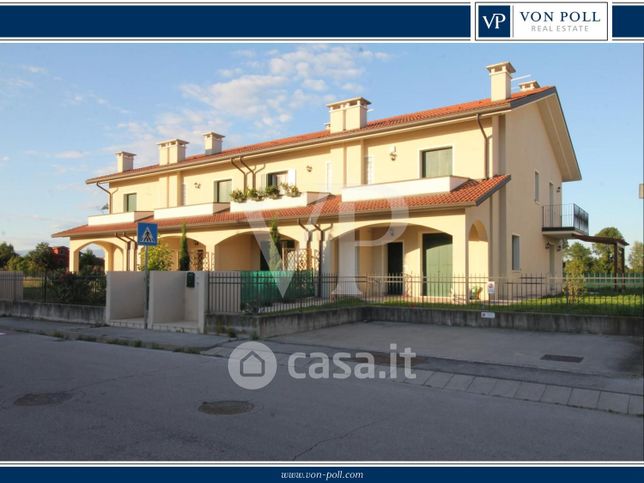 Villetta a schiera in residenziale in Via XXV Aprile