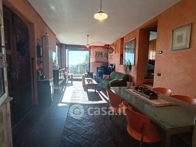 Villa in residenziale in Strada Comunale di Monteverde 22