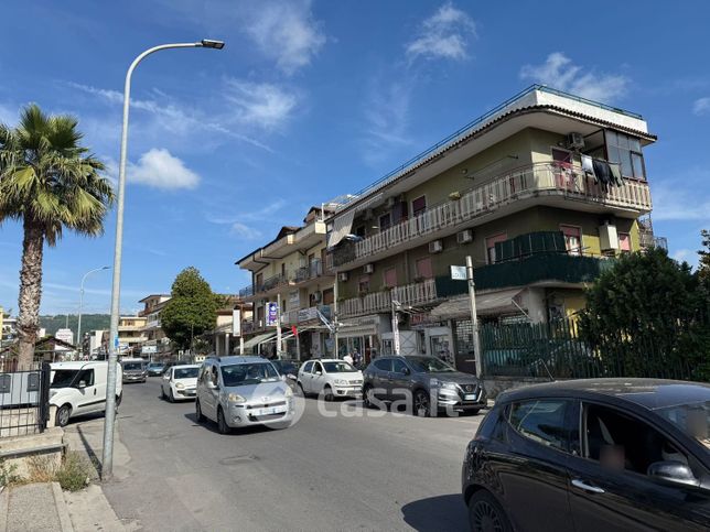 Attivitã /licenza (con o senza mura) in commerciale in Corso Italia 310