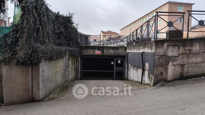 Box/posto auto in residenziale in Via Milliavacca 26