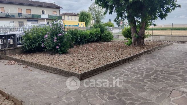 Appartamento in residenziale in Via Caorsana