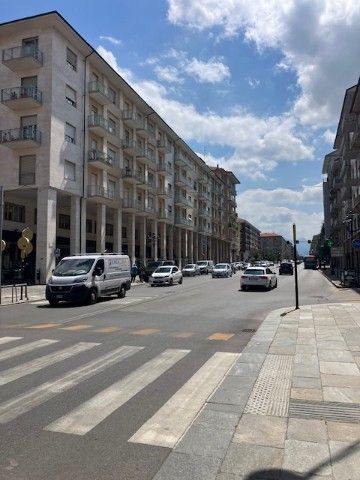 Attivitã /licenza (con o senza mura) in commerciale in Corso Nizza 37
