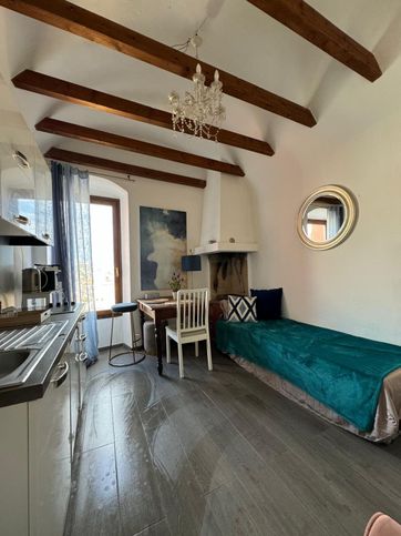 Appartamento in residenziale in Via Romolo Moreno 80