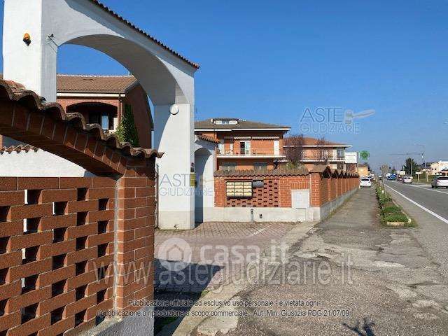 Garage/posto auto in residenziale in Via Marocchi 43