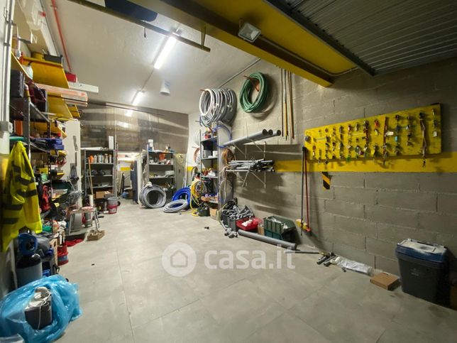 Garage/posto auto in residenziale in Via Bonfante 5