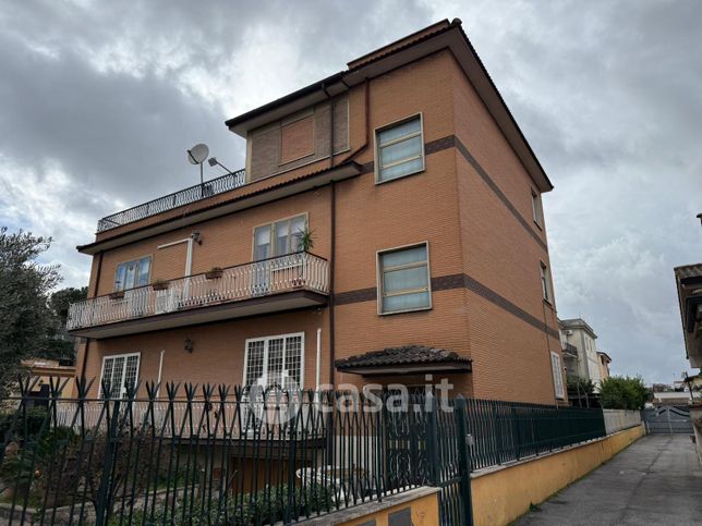 Appartamento in residenziale in Via Anagnina